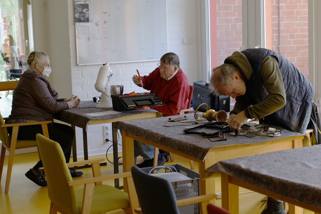 Kaffee, Kuchen &&nbsp;Kaputtes