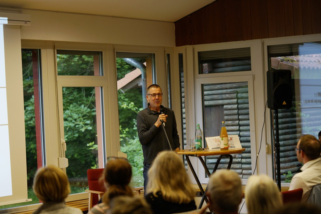 Weniger mit Niko&nbsp;Paech